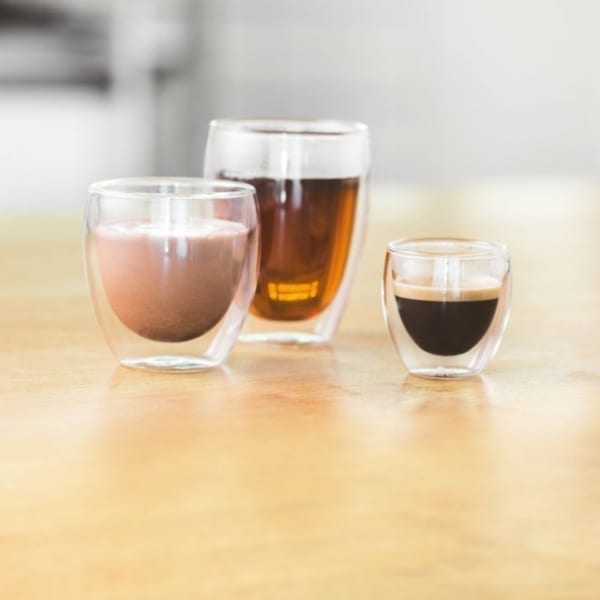 Double walled coffee glasses with different coffee drinks in 3 sizes.